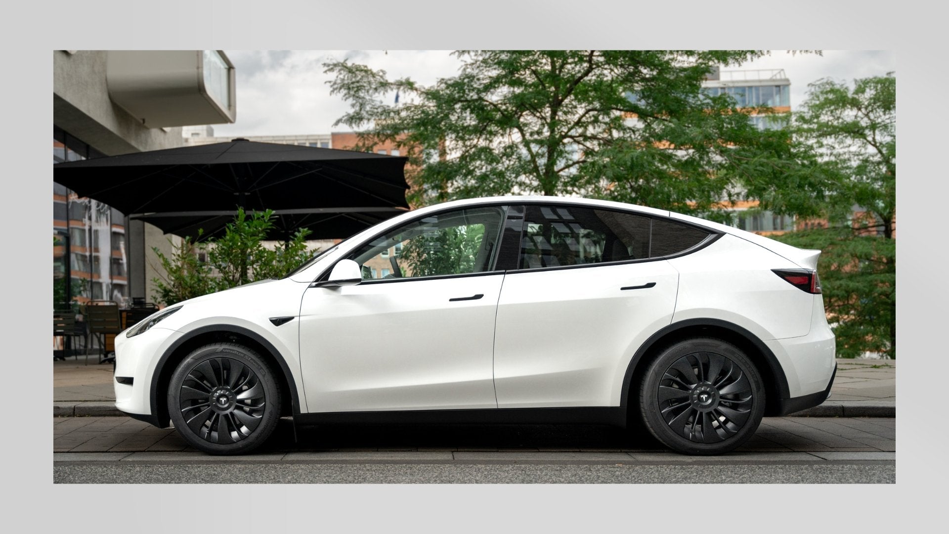 Schwarze Zubehör Radkappen für das Tesla Model 3/Y findest du bei uns im Shop4Tesla! - Shop4Tesla