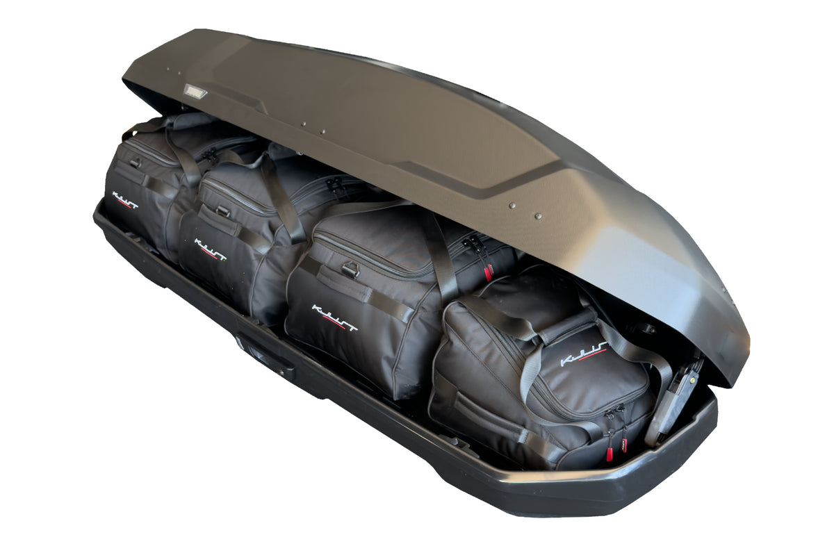 Kjust Taschenset in der Thule Force 3 L Sport Dachbox