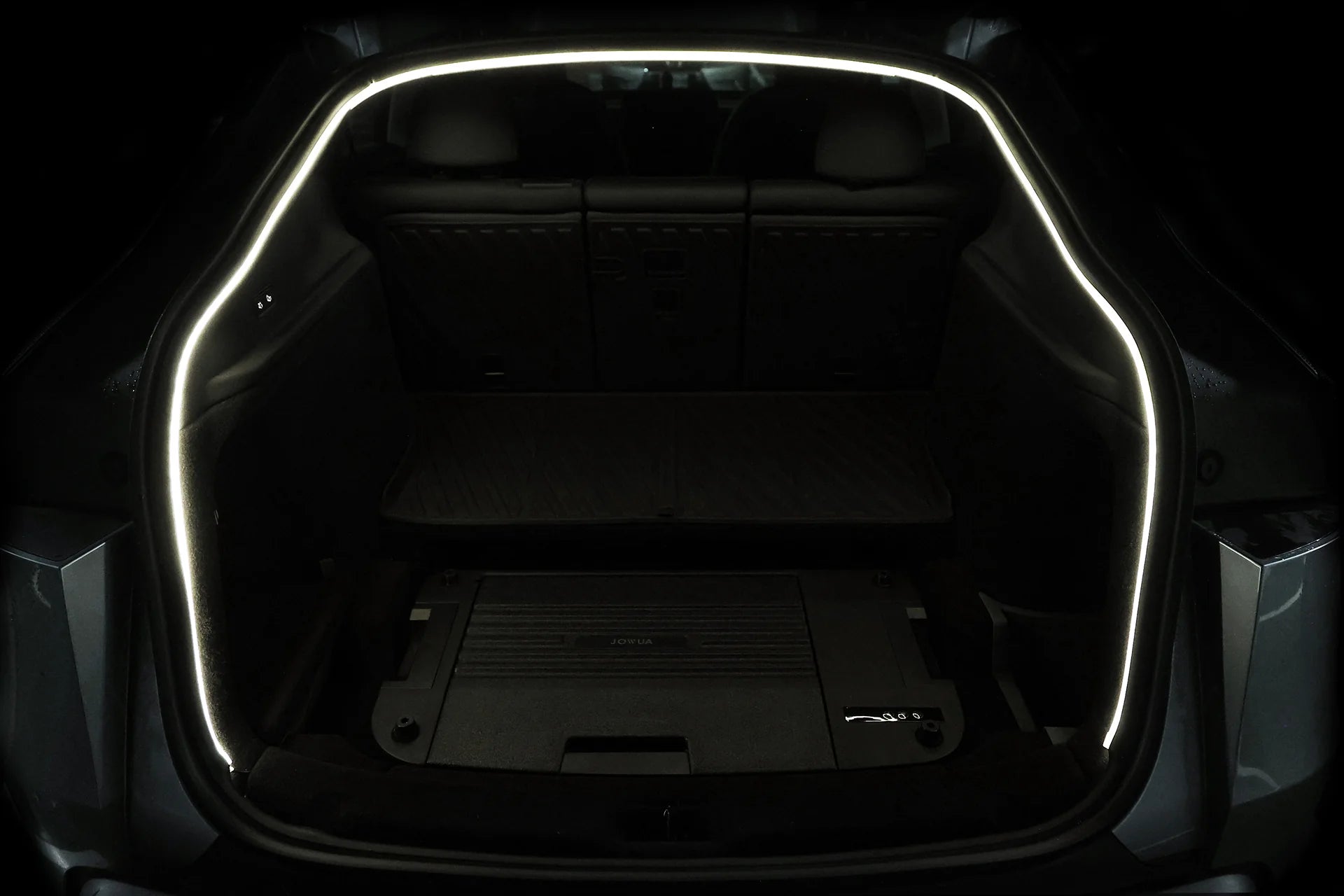 jowua-trunk-light-02_4000x@2x.progressive.webp